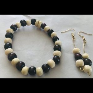 MULTI COLORED STRETCHY WOOD BRACELET AND EARRINGS SET